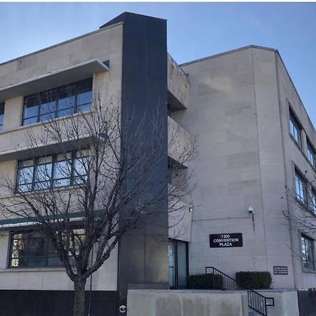 Serene Living Downtown Stl Loft Σαιντ Λούις Εξωτερικό φωτογραφία